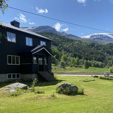 Nordre-repp Bed & Breakfast